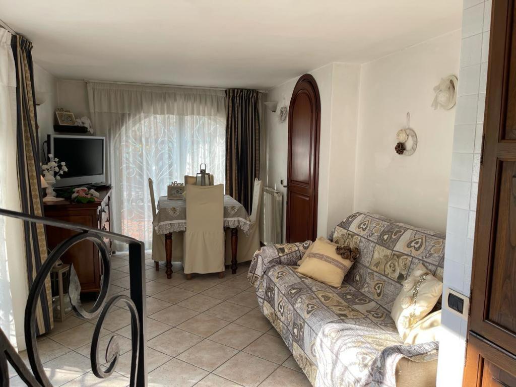 Raffinato Bilocale A Lido Di Camaiore Vicino Al Mare Zewnętrze zdjęcie