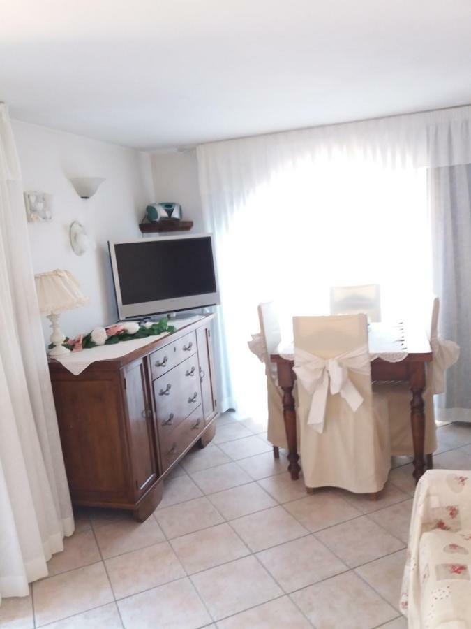 Raffinato Bilocale A Lido Di Camaiore Vicino Al Mare Zewnętrze zdjęcie